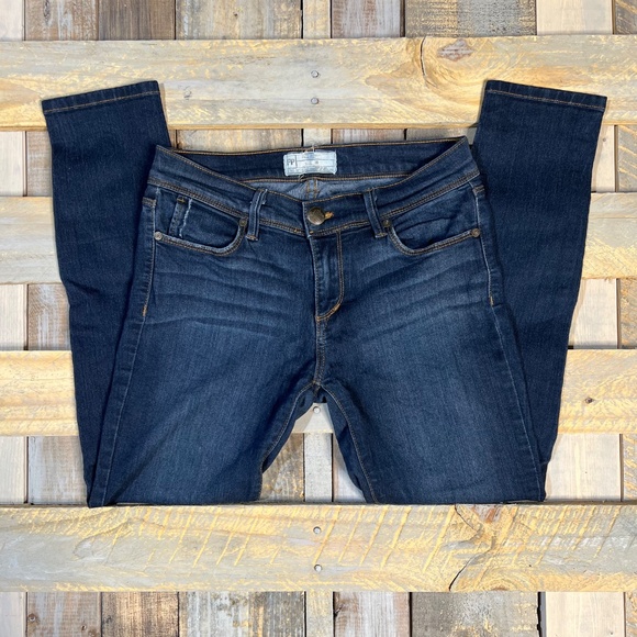 EUC ✵☽Free People☾✵ Low Rise Stretchy Denim Ankle Dark Blue Jeans | 28 Small 6 - Picture 9 of 16
